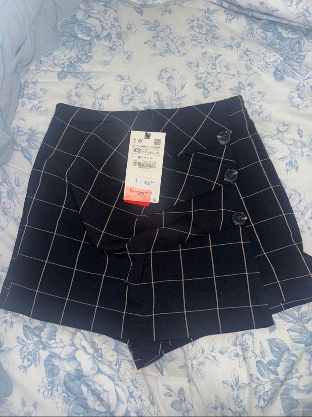 Zara Black Windowpane Button Skort